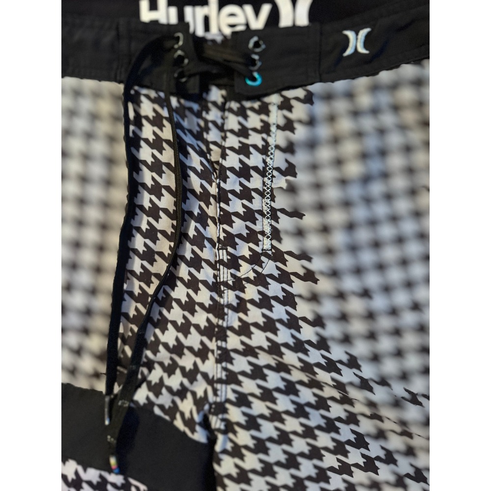 Hurley Phantom Board Shorts Mens 36 Black White Houndstooth Striped Swim Trunks - Picture 6 of 10